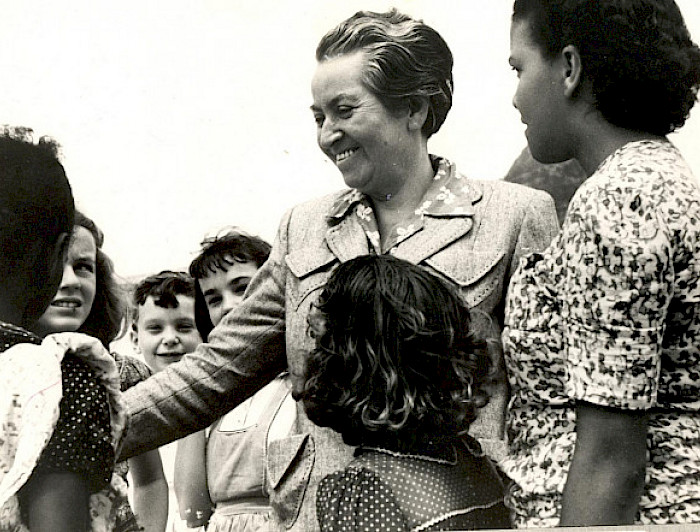 imagen correspondiente a la noticia: "Gabriela Mistral y la educación por la paz: una defensora vigente del diálogo y la justicia social"