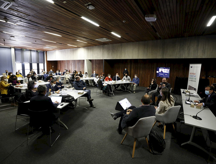 Sesión del Foro Universitario UC.- Foto César Cortés