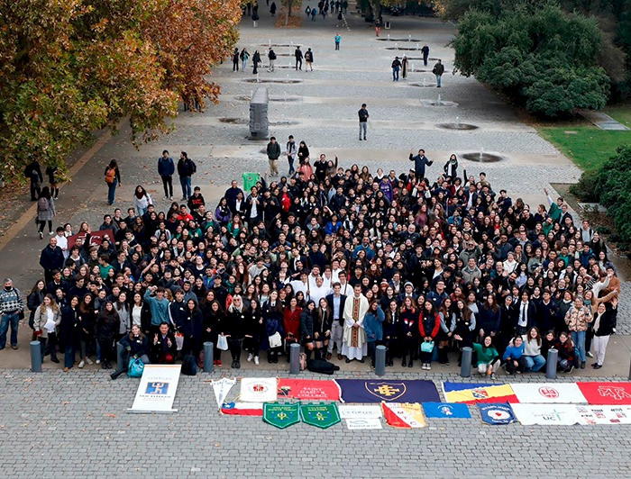 imagen correspondiente a la noticia: "“Somos Iglesia” reunió a 500 estudiantes y profesores en torno a la fe"