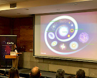 Académica del Instituto de Astrofísica UC e investigadora CATA presentando (Crédito fotográfico: María José Jullian)