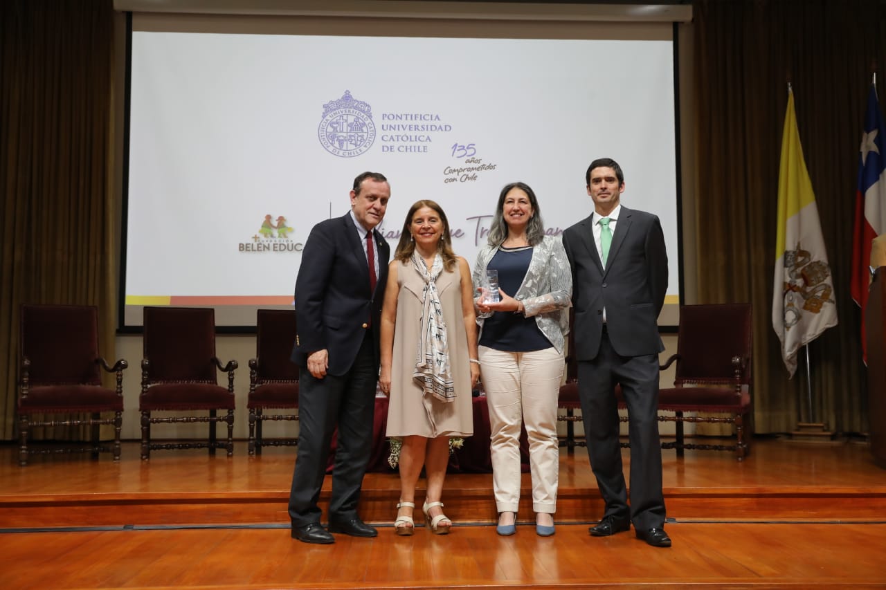 Fundación Belén Educa reconoció el compromiso de la UC en “Alianzas que
