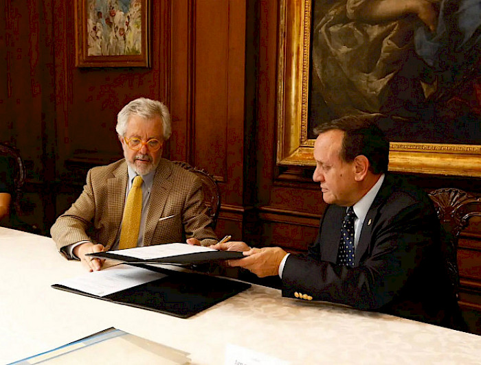 imagen correspondiente a la noticia: "UC firmó convenio con Fundación Crítica y Celebración que recordará obra de Ernesto Rodríguez"