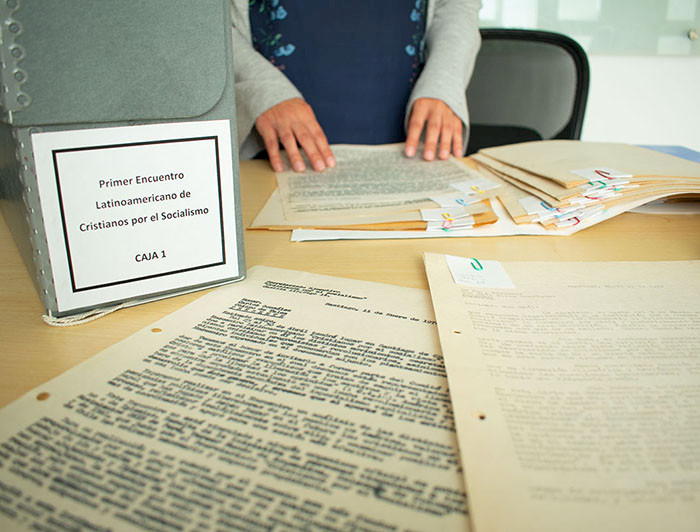 imagen correspondiente a la noticia: "Documentos de reunión histórica de cristianos en 1972 estarán disponibles en Bibliotecas UC"