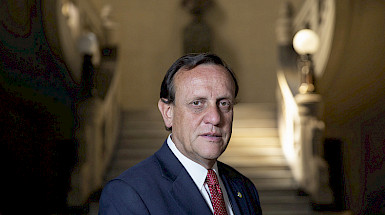 Rector Ignacio Sánchez.  Foto:  Mario Téllez, La Tercera.