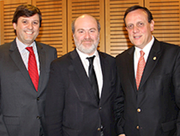 imagen correspondiente a la noticia: "Carlos Frontaura es el nuevo Decano de la Facultad de Derecho"