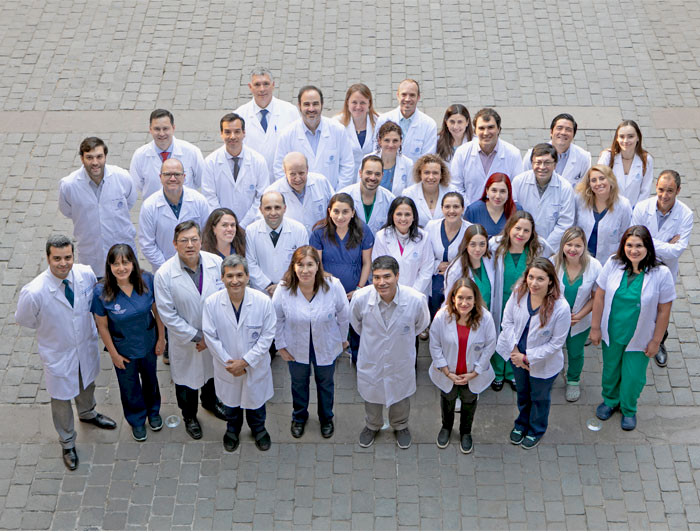 imagen correspondiente a la noticia: "Equipo médico UC CHRISTUS alcanza los 400 trasplantes hepáticos y logra récord nacional"