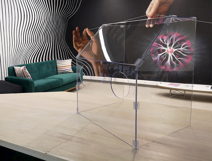 imagen correspondiente a la noticia: "Cámara hecha en el Centro de Innovación UC previene el contagio de Covid-19 entre pacientes y personal de salud"