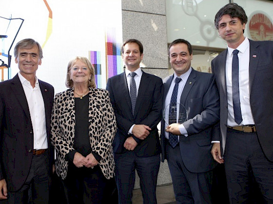 La UC fue destacada porque el 2018 presentó 21 patentes en Chile y 19 patentes en el extranjero, a lo que se suman dos solicitudes de Diseños Industriales presentadas en Chile. Además, la académica UC, Gloria Montenegro, fue reconocida por su gran trayectoria y aportes en materia científica.