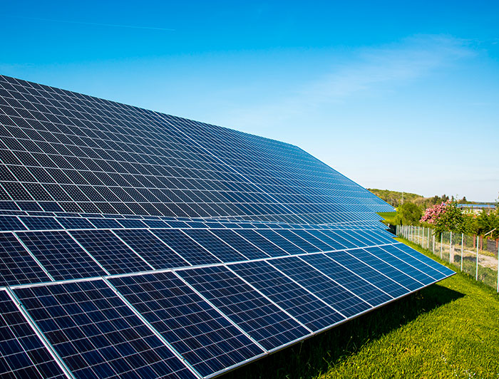 Una "recuperación verde", con una inversión decidida en las energías renovables y el aumento de la eficiencia energética, son algunas de las propuestas. (Fotografía: Pxhere.com)