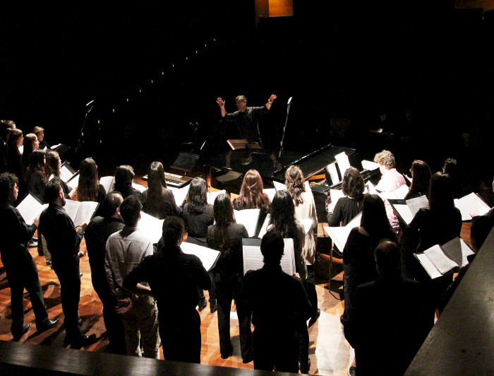 imagen correspondiente a la noticia: "El Coro de Cámara UC celebra 40 años de trayectoria con un concierto online"