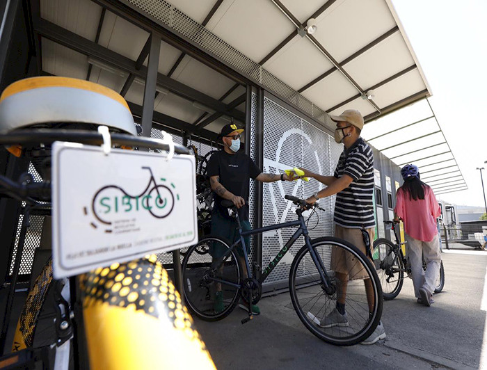 Imagen de SIBICO, sistema de préstamo de bicicletas para los miembros de la UC