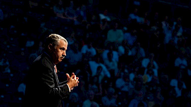 El escritor Thomas Friedman, estará por primera vez en nuestro país para exponer sobre las grandes transformaciones que vive el mundo actual.