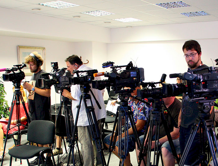 imagen correspondiente a la noticia: "Investigaciones UC buscan promover el pluralismo en los medios de comunicación"
