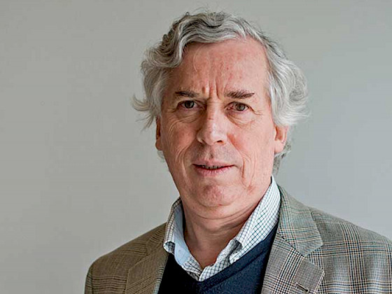 Retrato del decano José Miguel Sánchez, de la Facultad de Economía y Administración.