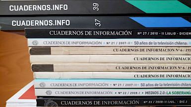 varias ediciones de Cuadernos de Información