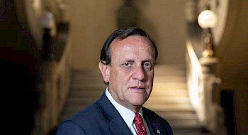 R ector Ignacio Sánchez. Foto Dirección de Comunicaciones.
