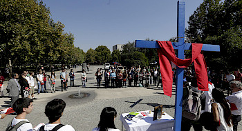 Foto de archivo de un Via Crucis en el campus San Joaquín