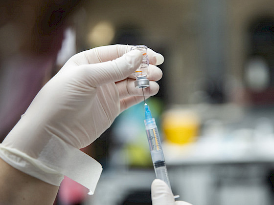 jeringa para vacunas.- Foto Dirección de Comunicaciones.