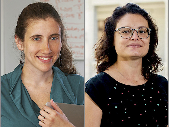 Imagen con las dos profesores premiadas.