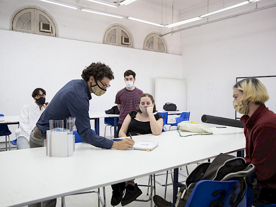 Alumnos en clases prácticas. Foto Dirección de Comunicaciones.