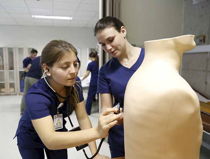 imagen correspondiente a la noticia: "Enfermería UC promueve encuentros internacionales como estrategia de aprendizaje en salud global"