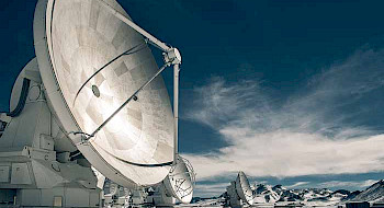 Antenas radioastronómicas del observatorio ALMA.