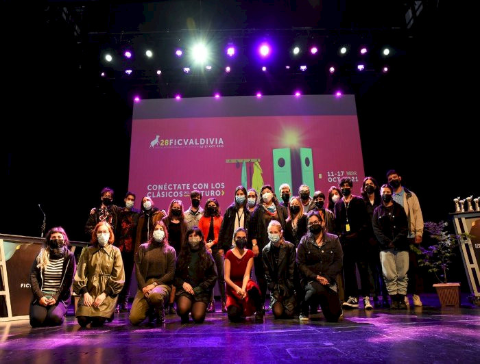 imagen correspondiente a la noticia: "Festival de Cine de Valdivia premia cinco producciones de exestudiantes UC"