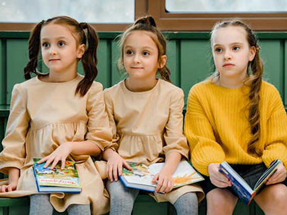 Niñas, educación inicial. Foto Pexels