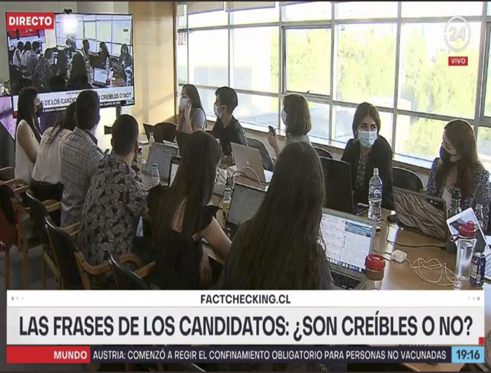imagen correspondiente a la noticia: "Comunicaciones UC y TVN sellan inédita alianza para chequear datos de candidatos presidenciales"