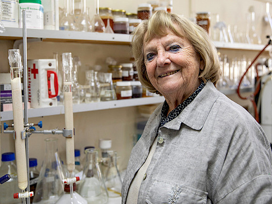 Alt: Gloria Montenegro in her laboratory.