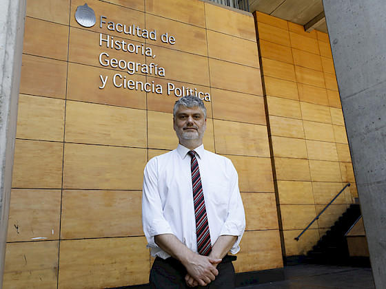 Retrato de profesor Johannes Rehner, nuevo director del Instituto de Geografía.
