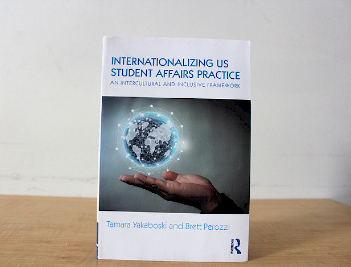 Portada de Libro "Internationalizing us student Affairs practice"