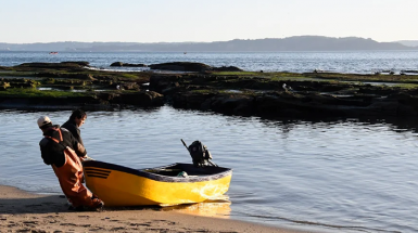 Pesca artesanal en el borde costero.- Foto Instituto Milenio en Socio-ecología costera, SECOS