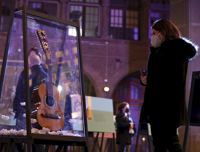 imagen correspondiente a la noticia: "Inauguran exposición que reconstruye los viajes de Violeta Parra"