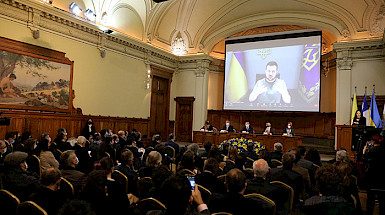 President Zelenskyy Videoconferences at UC Chile.