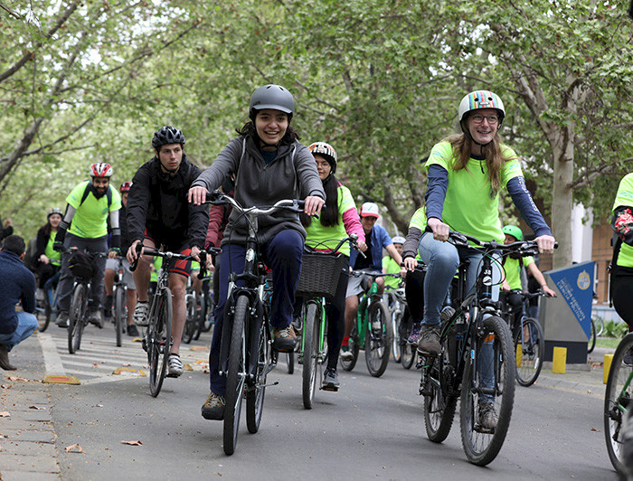 imagen correspondiente a la noticia: "Celebra el Día Nacional sin Automóvil pedaleando en la Cicletada Intercampus UC 2022"