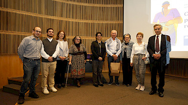 Profesores de español y estudiantes refugiados