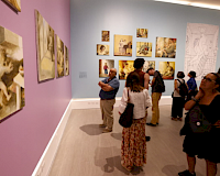 Más allá de papeelucho