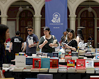 Feria leer es un regalo