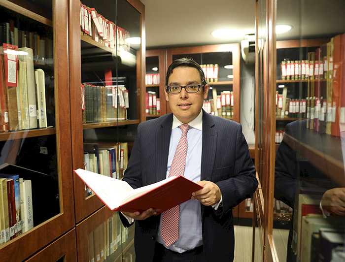 imagen correspondiente a la noticia: "La biblioteca de derecho romano más importante de Latinoamérica está en la UC"