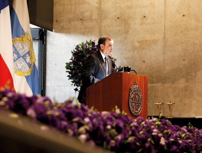 President Ignacio Sánchez making a speech.