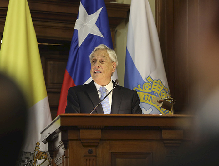 imagen correspondiente a la noticia: "Expresidente Piñera expone en ciclo de seminarios presidenciales de Clapes UC"