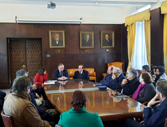 imagen correspondiente a la noticia: "Rector UC y prorrectora de U de Chile visitaron Valparaíso para promover participación ciudadana"