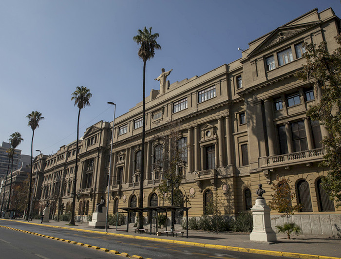 Casa Central facade in the daylight.