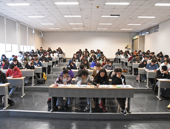 imagen correspondiente a la noticia: "Más de 5 mil estudiantes rindieron el segundo Ensayo PAES de la UC"
