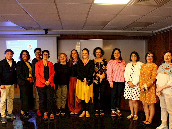 Jorge Garcés-Ferrer junto a académicos