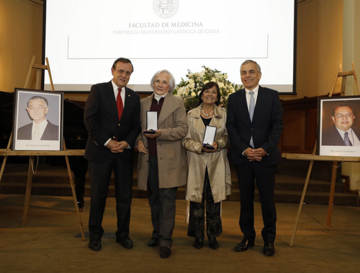 imagen correspondiente a la noticia: "Facultad de Medicina UC realiza homenaje a la trayectoria de los doctores Rosenberg y González"