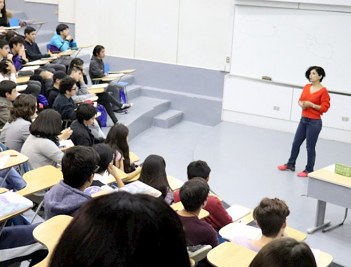 imagen correspondiente a la noticia: "Taller de Razonamiento Matemático abrió sus cupos para escolares que en 2024 cursen II y III medio"