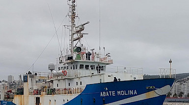 Barcaza Abate Molina.- Foto