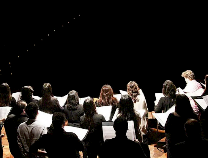 imagen correspondiente a la noticia: "El legado de Víctor Alarcón sigue vivo en debut del 1er Encuentro Coral UC"